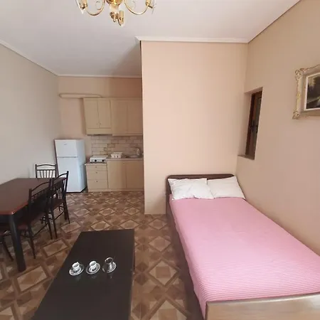 Arjana & Nelaj Apartman *