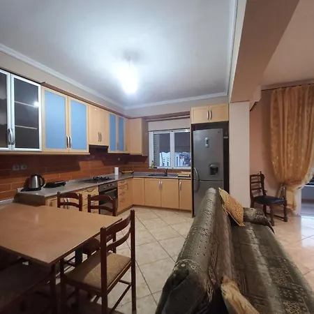 Arjana & Nelaj Apartman Ksamil