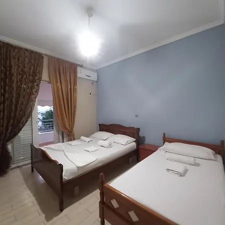 Arjana & Nelaj Ksamil