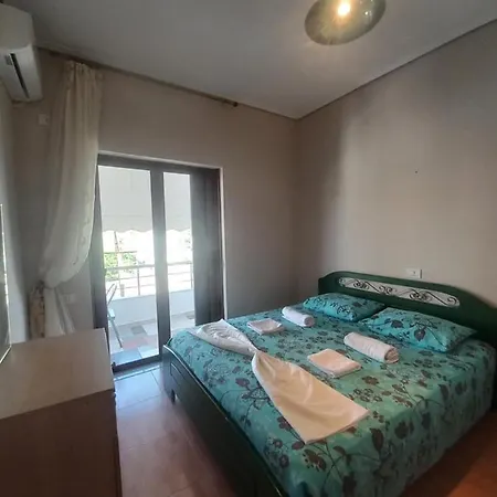 Arjana & Nelaj Ksamil