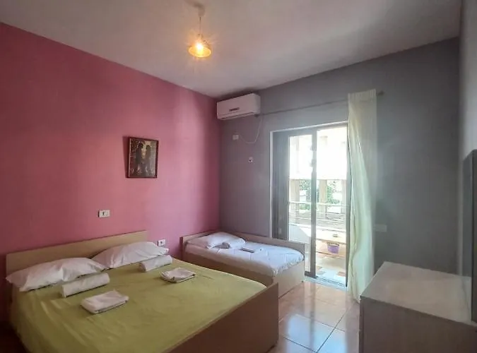 Arjana&nelaj 卡萨米尔