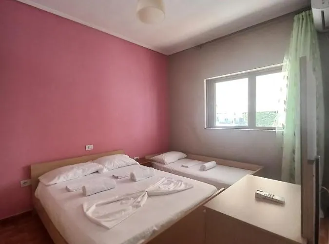 公寓 Arjana&nelaj 卡萨米尔