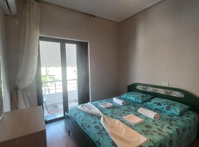 Arjana&nelaj 卡萨米尔